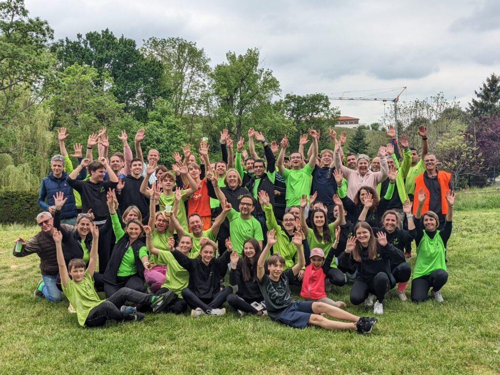 Photo de groupe des bénévoles pour l'édition 2023 du trail des chevreuils Félinois